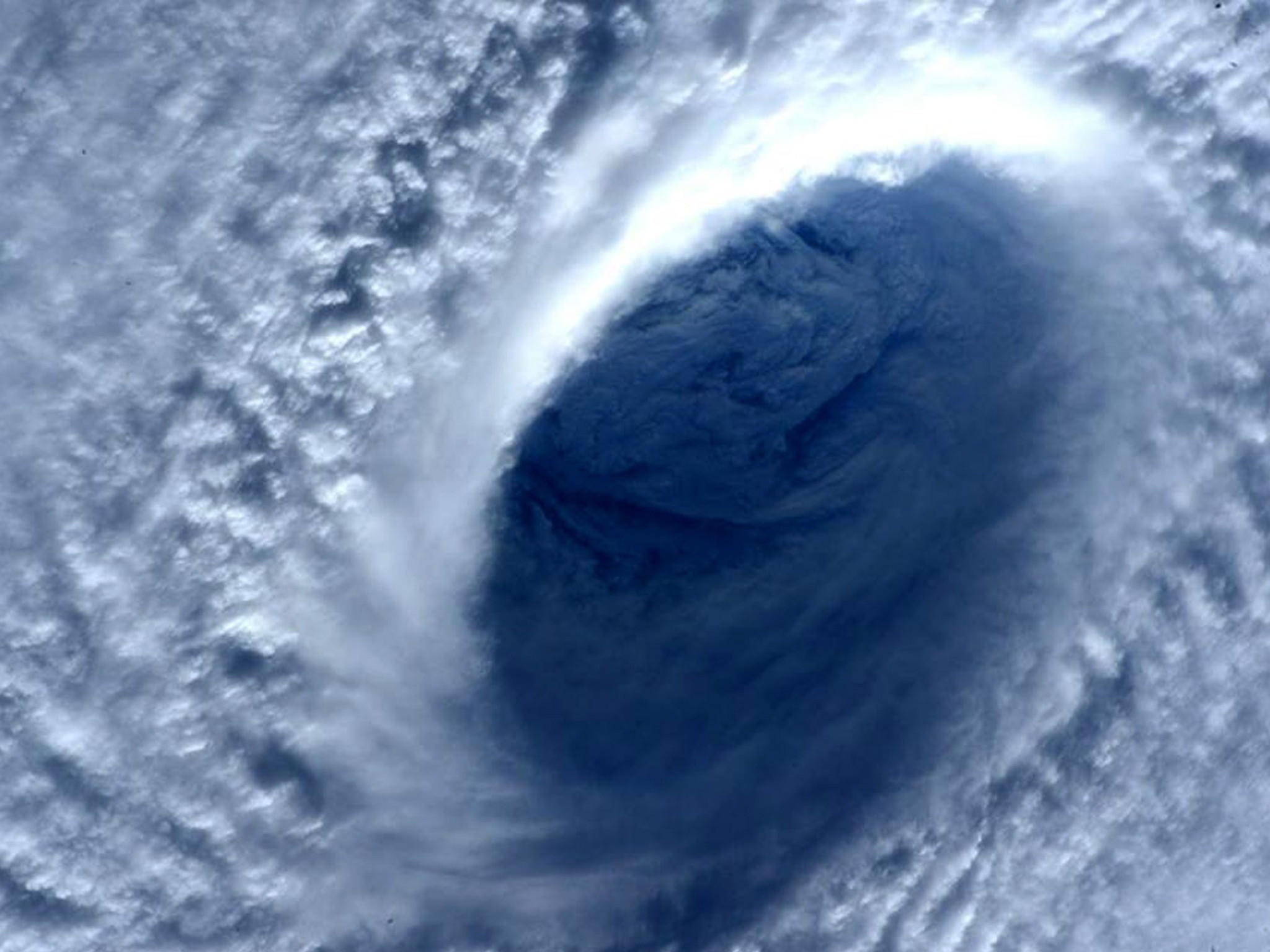 Wetter - Taifun Maysak 2.4.2015 Wetter - Taifun Maysak 2.4.2015