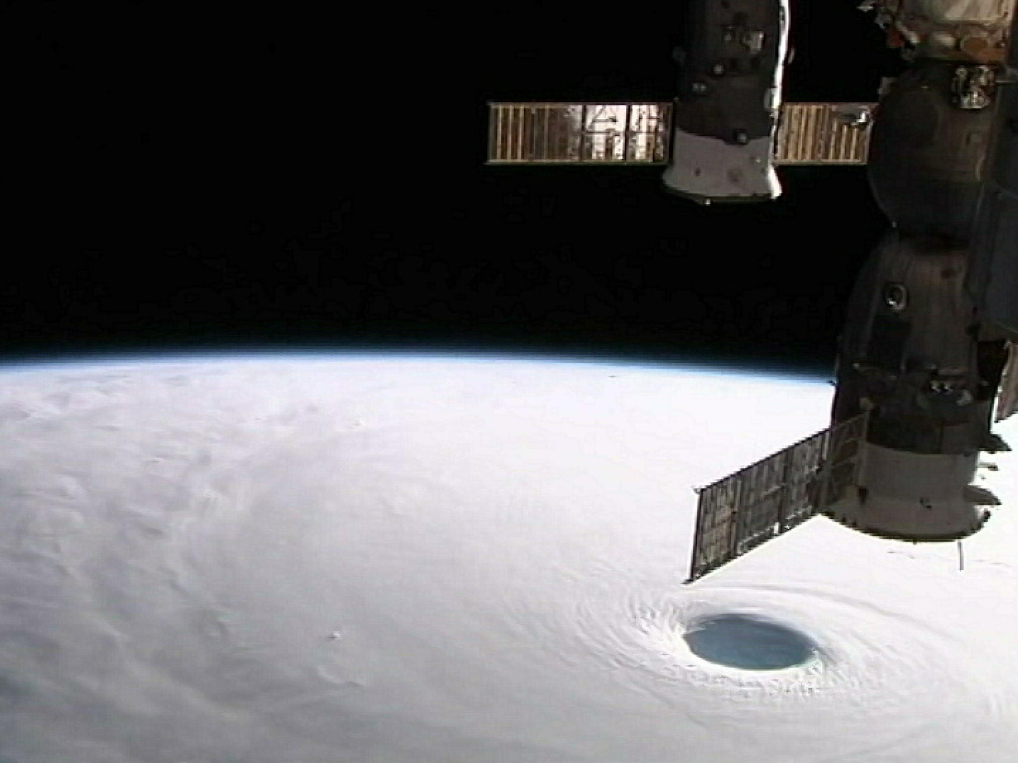 Wetter - Taifun Maysak 2.4.2015 Wetter - Taifun Maysak 2.4.2015