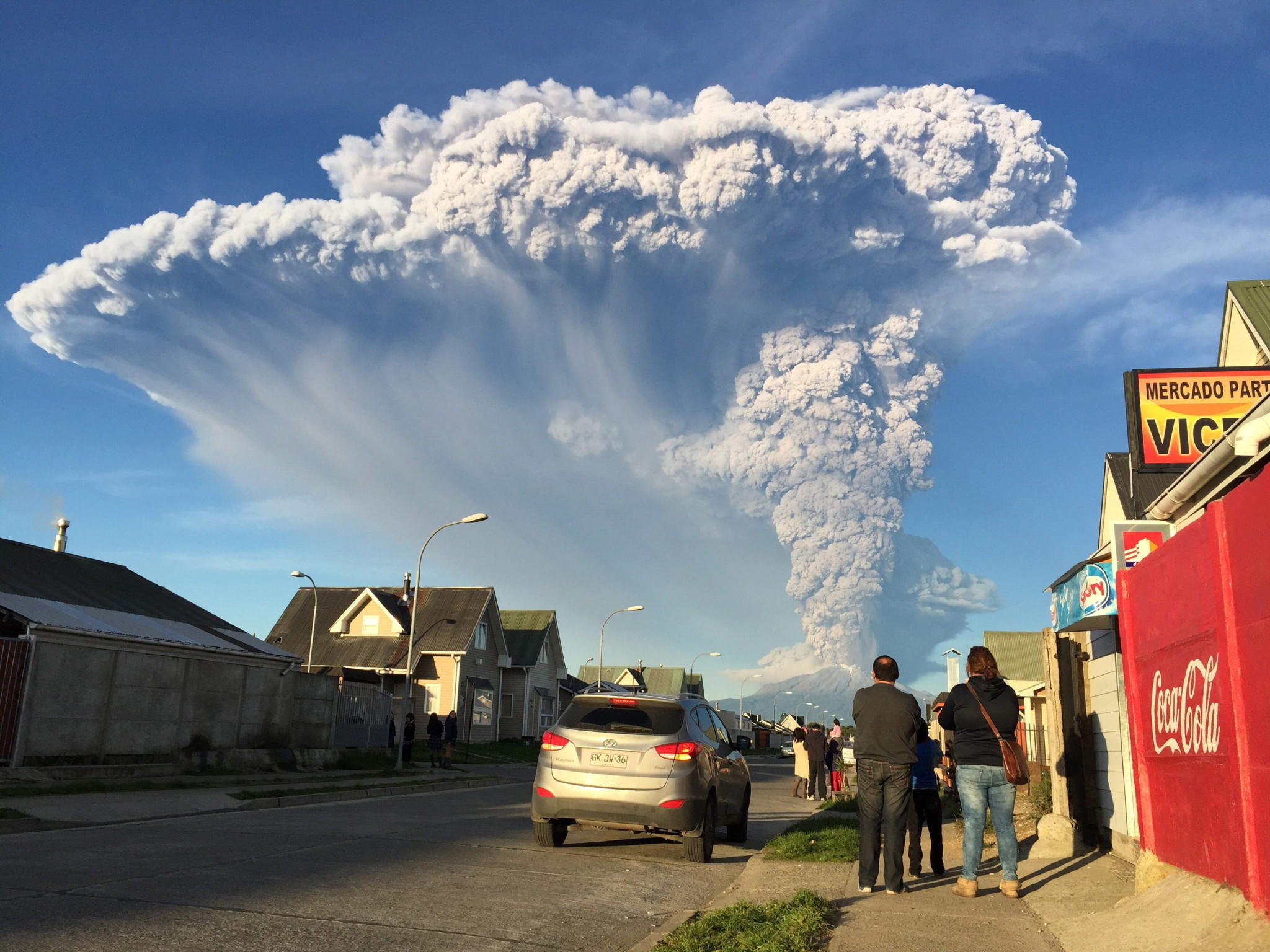 Wetter - Ausbruch Vulkan Calbuco Chile Vulkanausbruch - 23.4.2015 Wetter - Ausbruch Vulkan Calbuco Chile Vulkanausbruch - 23.4.2015