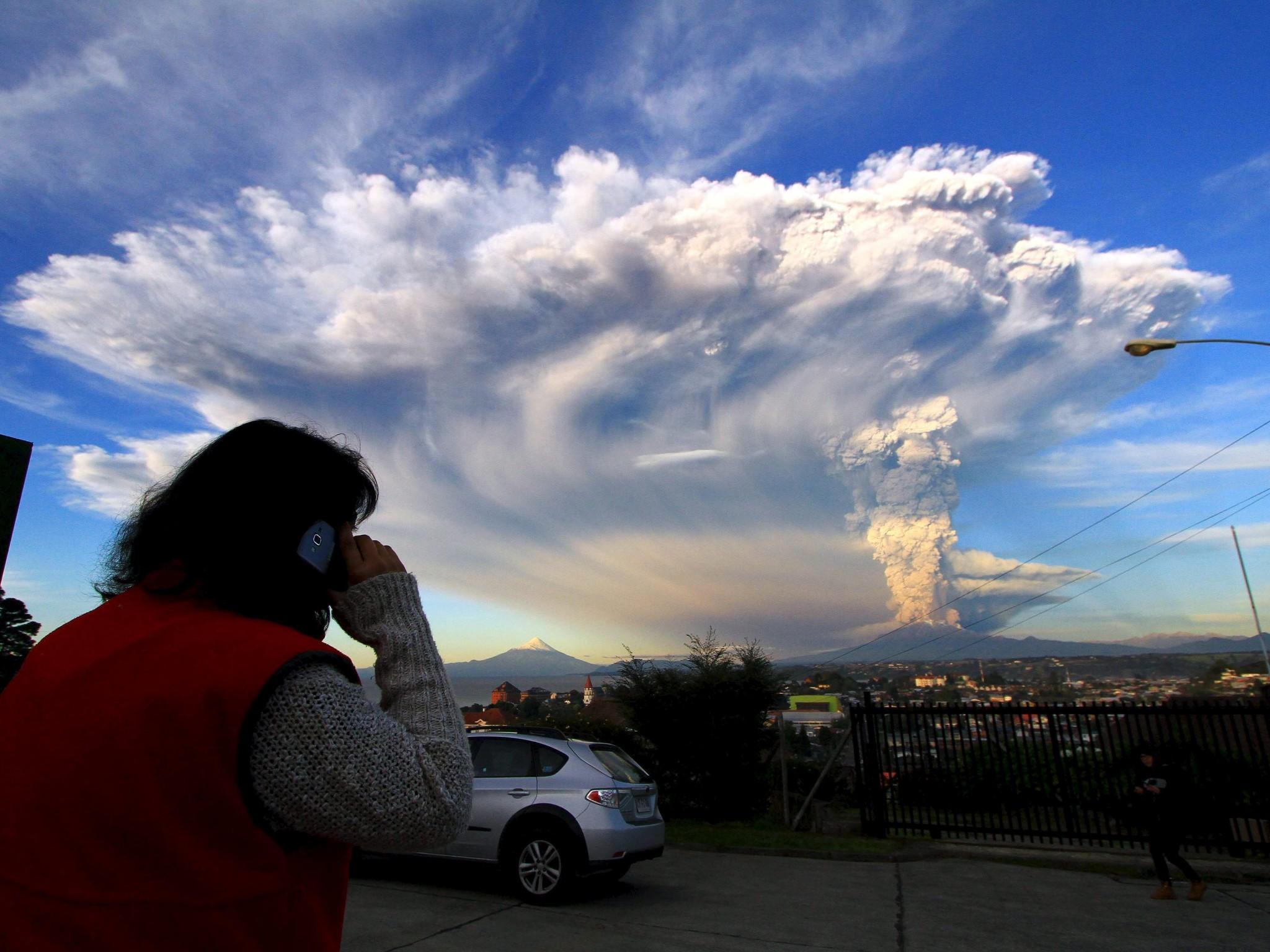 Wetter - Ausbruch Vulkan Calbuco Chile Vulkanausbruch - 23.4.2015 Wetter - Ausbruch Vulkan Calbuco Chile Vulkanausbruch - 23.4.2015