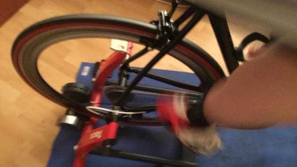 Tobis Radblog: Motiviert durch den Winter - wie kriege ich das hin? Rollentraining