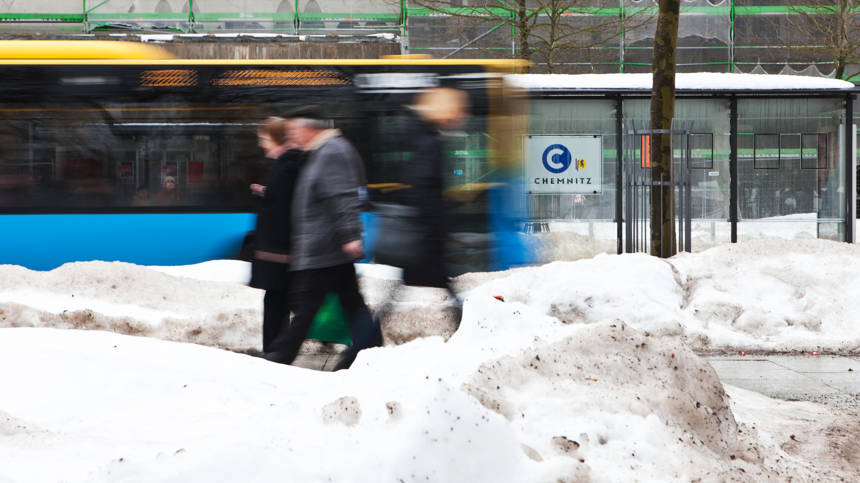 Wetterlexikon: Altschnee Schneeberge in Chemnitz