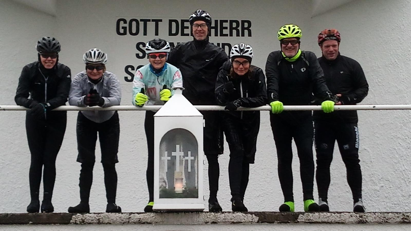 Tobis Radblog: Auf der sonnigen Seite der verregneten Straße Rennrad Wintertraining