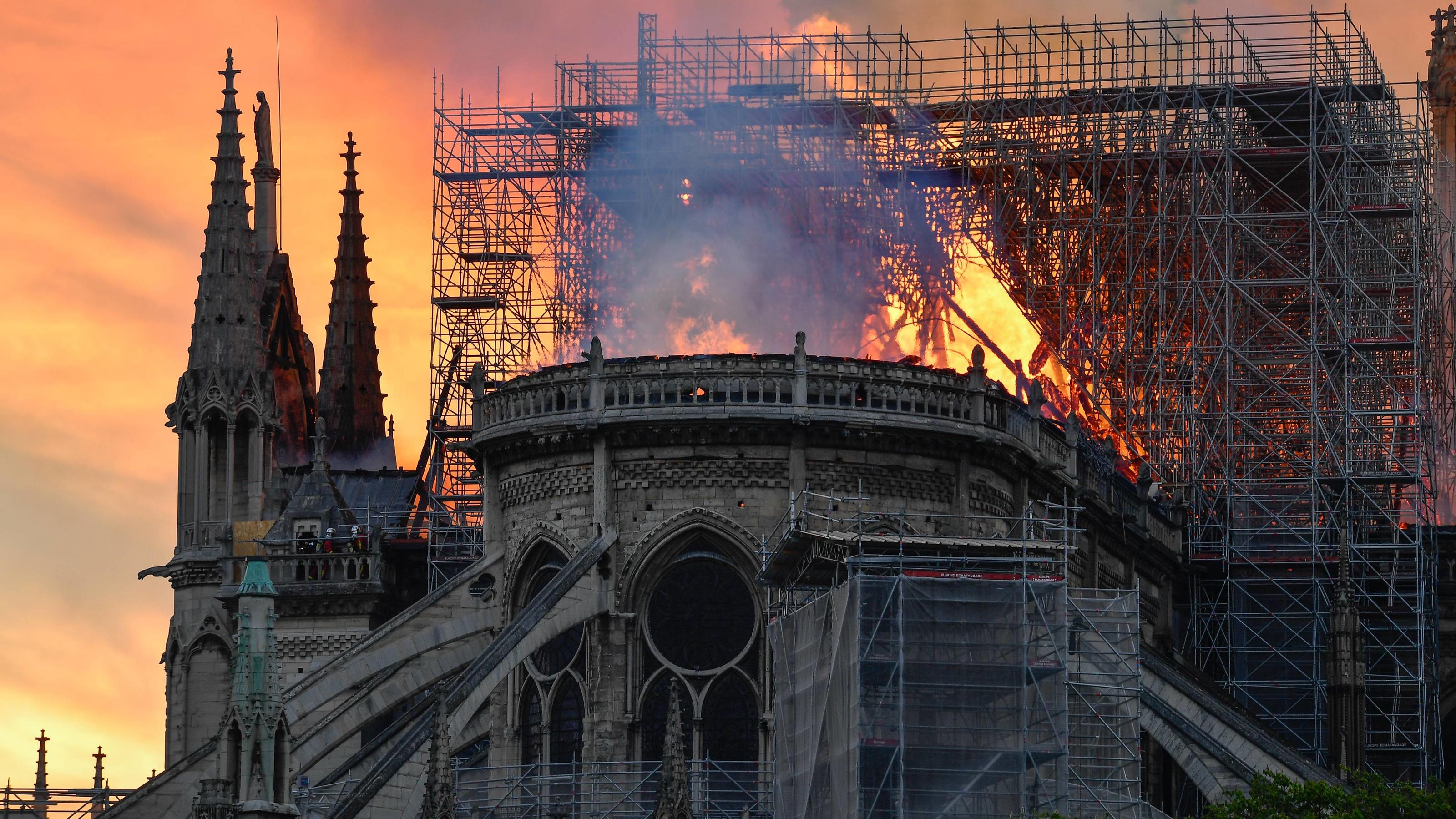 Pariser Kathedrale kann in ihrer Gesamtheit erhalten bleiben News Bilder des Tages The Notre Dame Cathedral in Paris is burning. Fire at Notre Dame de Paris PUBLICATIONxINxGERxSUIxAUTxONLY JulienxMattiax/xLexPictorium LePictorium_0206049