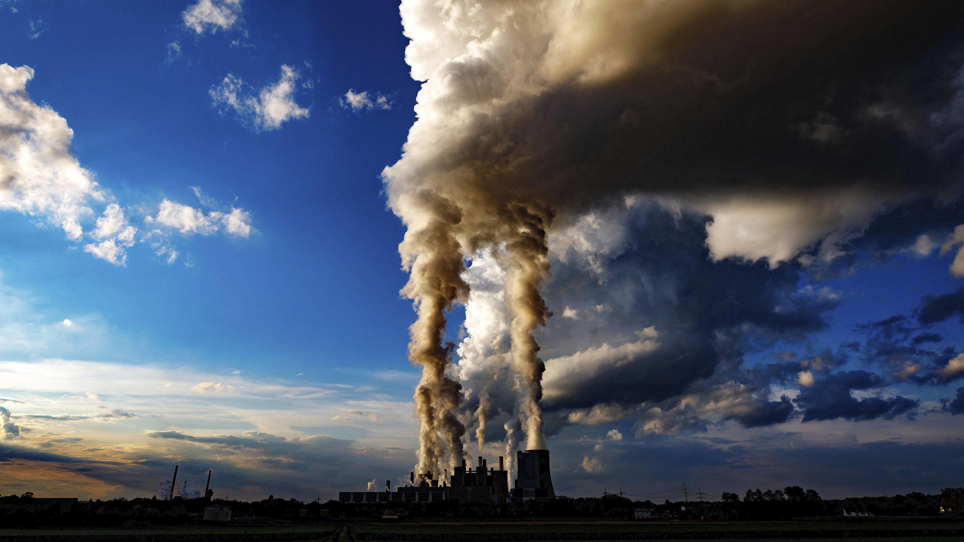 CO2 - Soviel sparen die Länder wirklich ein Das Kraftwerk Niederaußem von der RWE Power. Bergheim-Niederaußem, 19.09.2017 Foto:xC.xHardtx/xFuturexImage