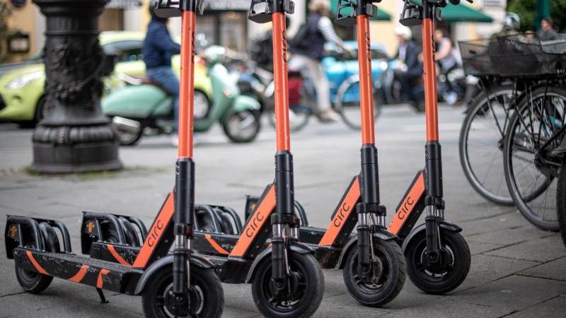 Was passiert mit den E-Rollern eigentlich im Herbst? E-Tretroller