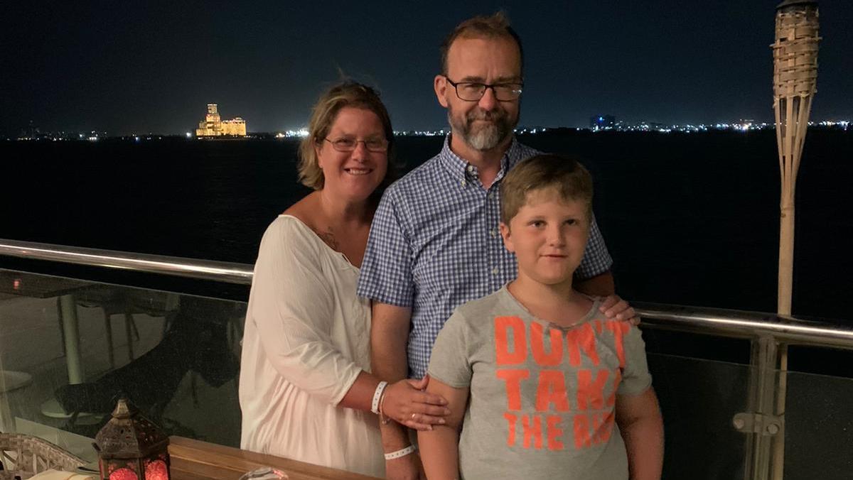 Militärübungen am Strand statt Traumurlaub - weitere deutsche Touristen betroffen Familie Jung