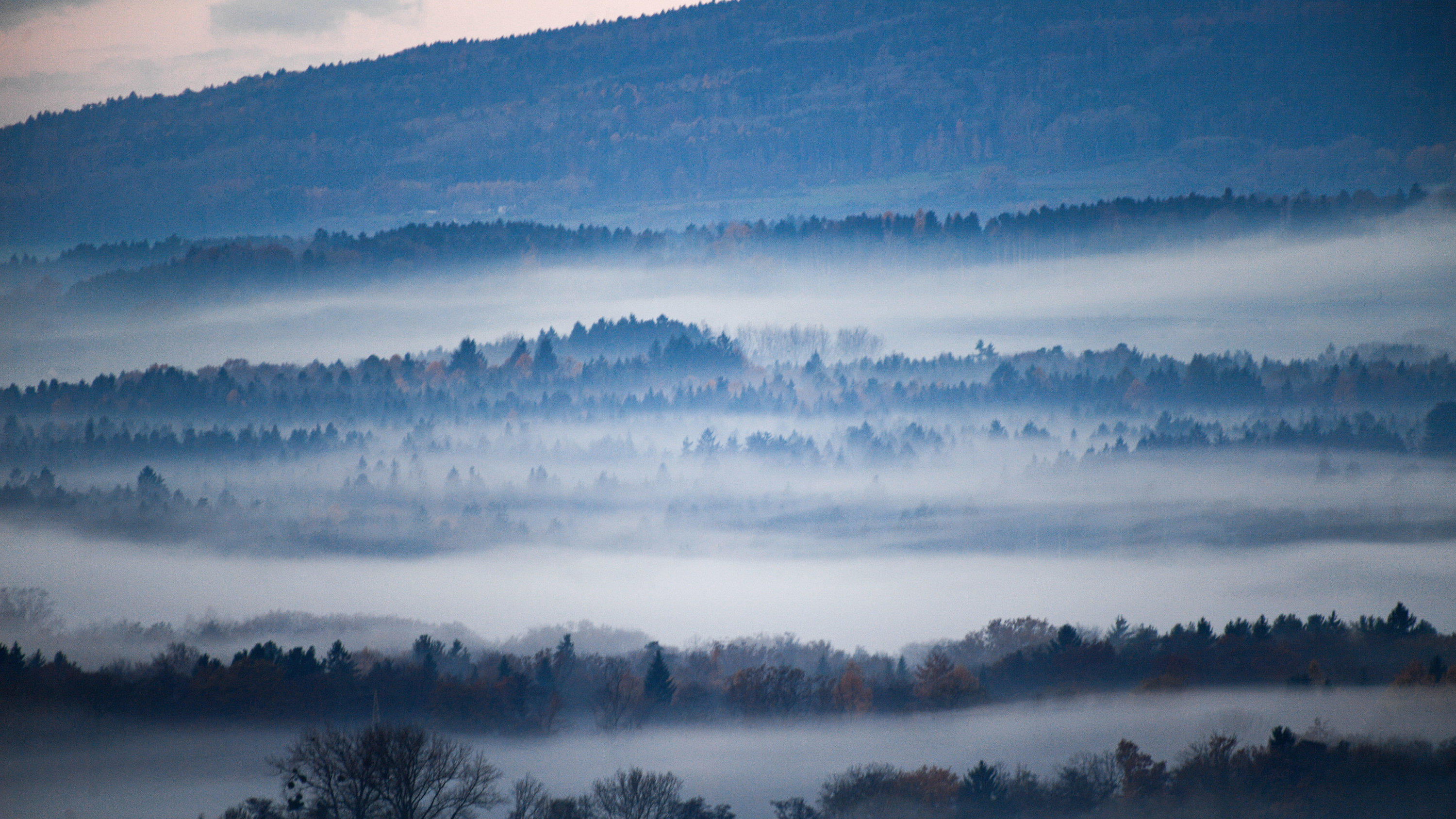 Sonne hier, Nebel nebenan: Darum sind Vorhersagen im Herbst so schwierig 16.11.2019, Baden-Württemberg, Ravensburg. Foto: Felix Kästle/dpa