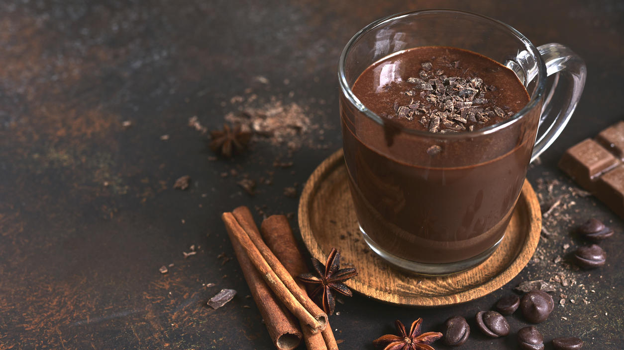 Darum machen Weihnachtsgebäck und Glühwein gute Laune Heiße Schokolade