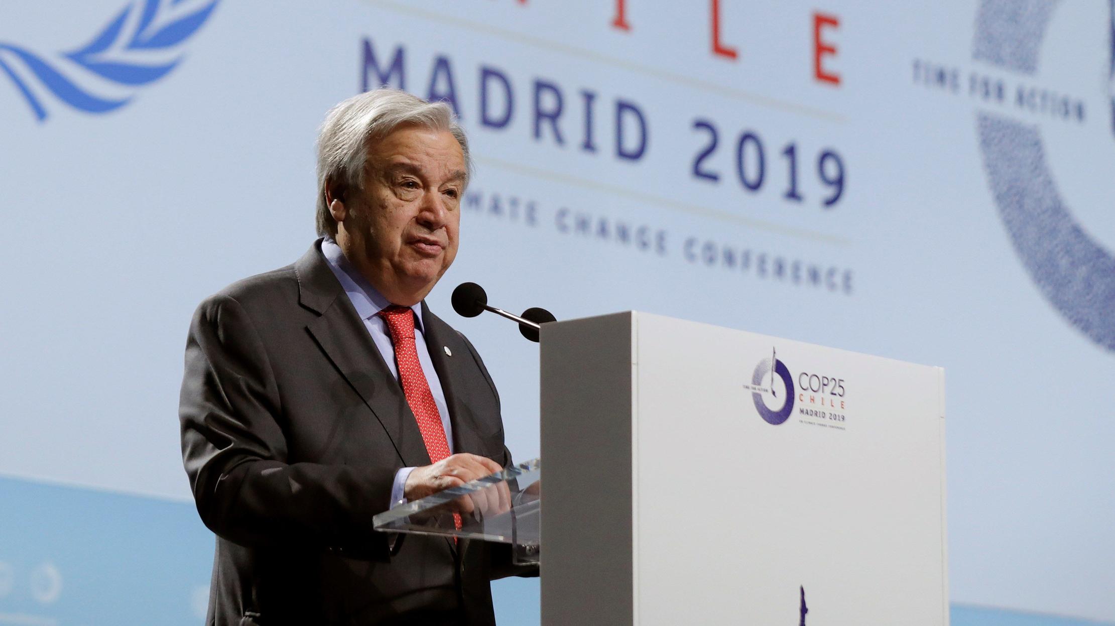 Wie funktioniert der Emissionshandel? Secretary-General of the United Nations, Antonio Guterres L, delivers a speech during the opening ceremony of the COP25 held in Madrid, Spain, 02 December 2019. The UN Climate Change Conference COP25 runs from 02 to 13 December 2019 in the Spanish c