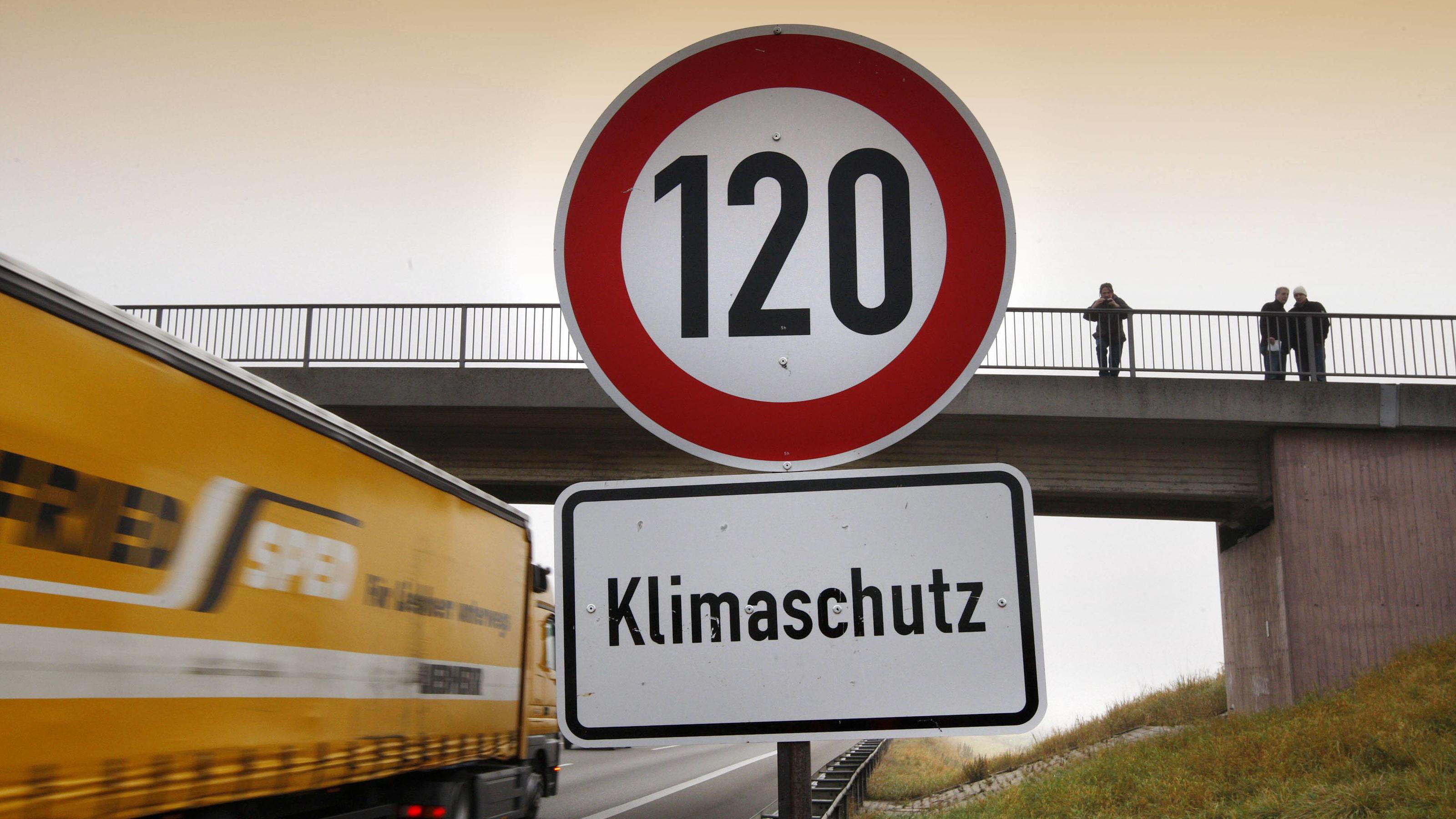 Umweltbundesamt fordert: Tempo 120, 70 Cent mehr für Diesel, Pendlerpauschale weg! Bundesumweltamt fordert Tempo 120