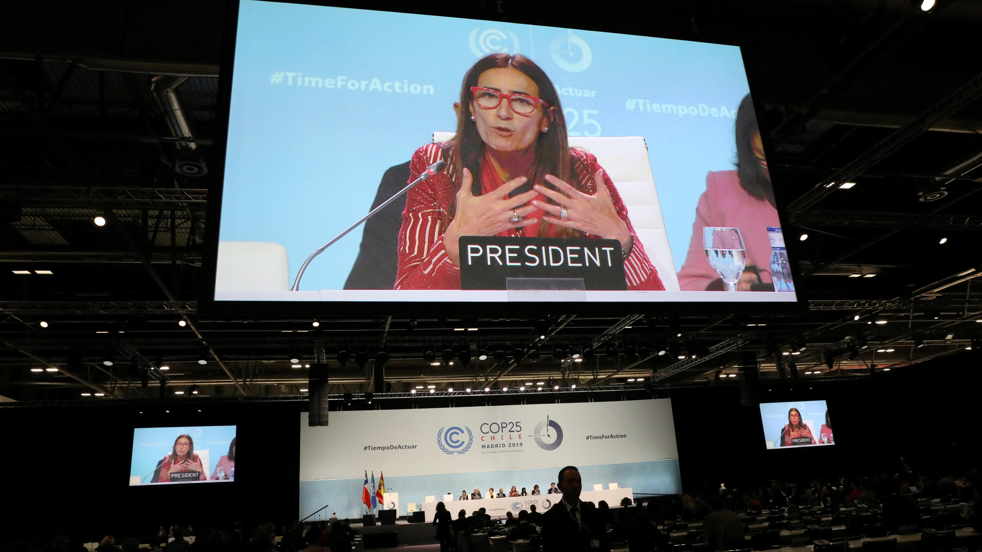 UN-Klimagipfel einigt sich auf Kompromiss Carolina Schmidt, COP25 President and Chile's Minister of Environment, speaks at the U.N. Climate Change Conference (COP25) in Madrid, Spain, December 15, 2019. REUTERS/Nacho Doce
