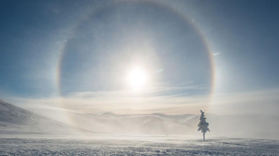 Klimawandel: 2019 war das wärmste Jahr in Europa Ein Sonnenaufgang in der Stille des Winters von Alaska.