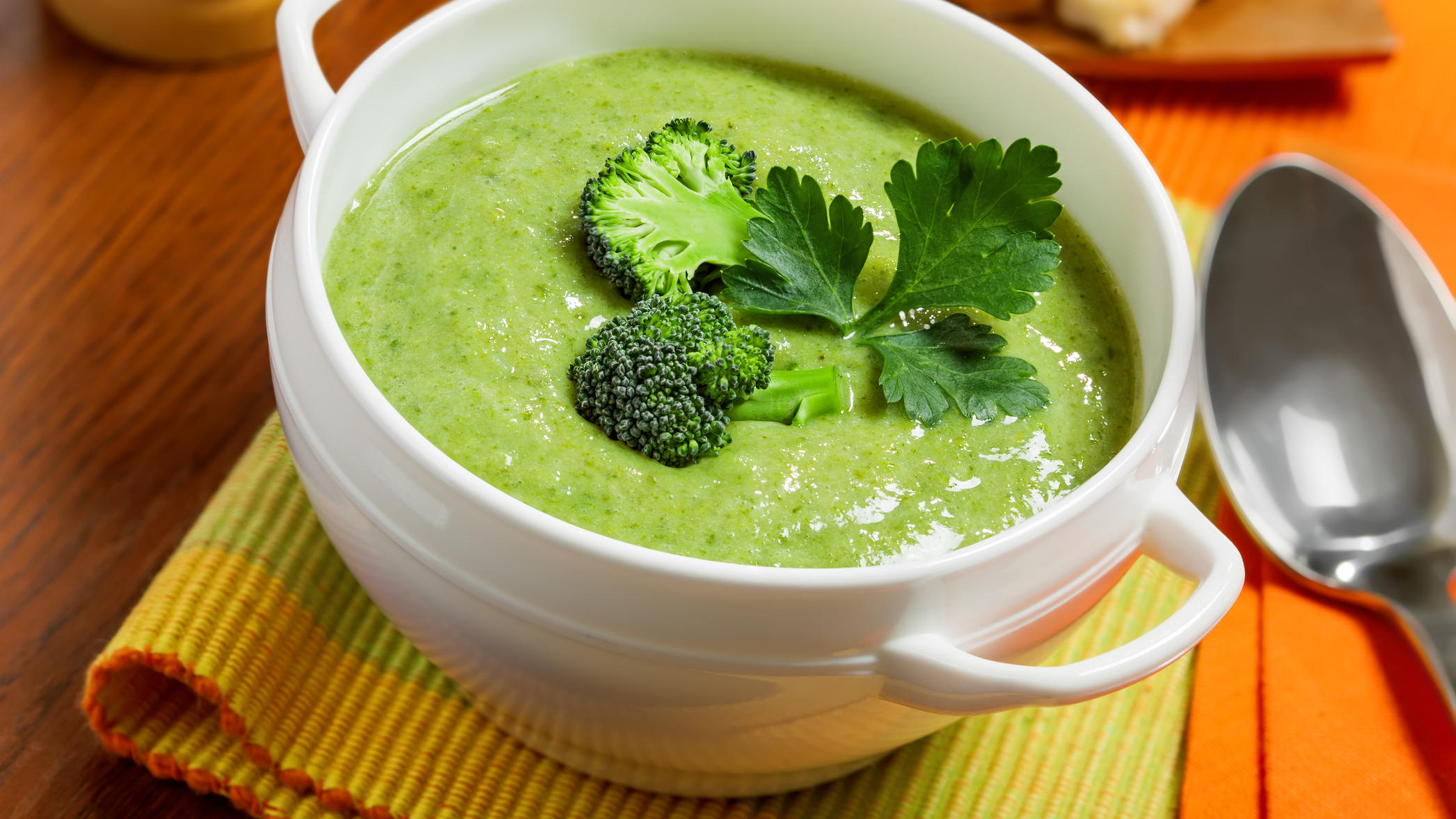 3 genial einfache Rezepte mit nur 3 Zutaten Brokkoli-Cremesuppe