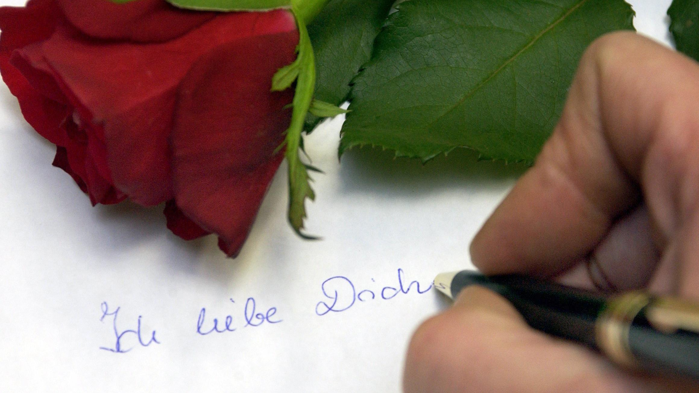 Geschenke für den Valentinstag: Last-minute-Ideen und romantische Sprüche Liebesgrüße.