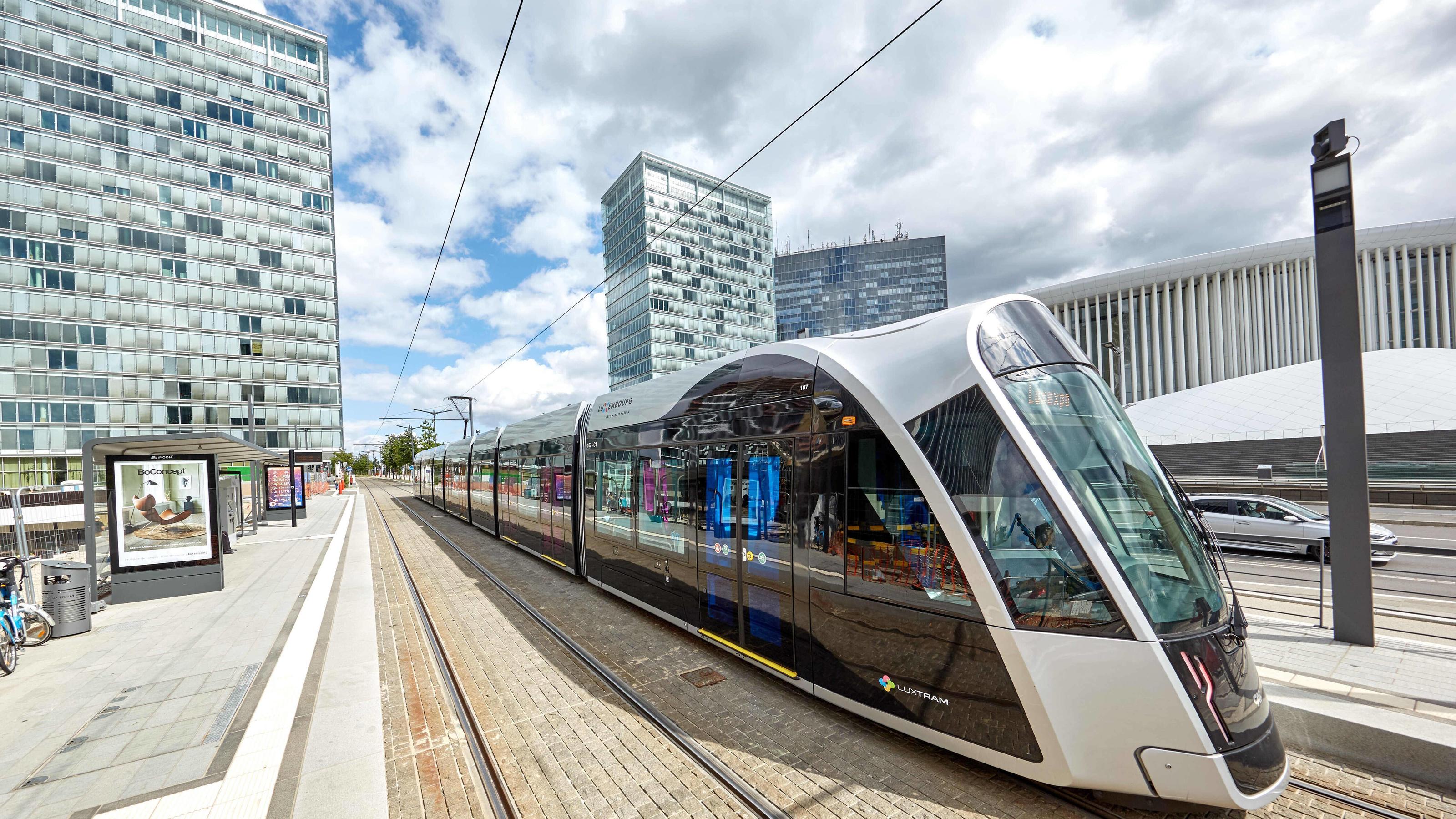 In Luxemburg kann man jetzt kostenlos Bus- und Bahnfahren - Luxemburg/Luxembourg - 14.08.2019 - Ab 1. März 2020 sind in ganz Luxemburg Bahn, Bus und Tram für alle Benutzer kostenlos. Luxemburg ist damit das erste Land der Welt mit einem kostenlosen öffentlichen Nahverkehr für alle Passagiere. From 1 March