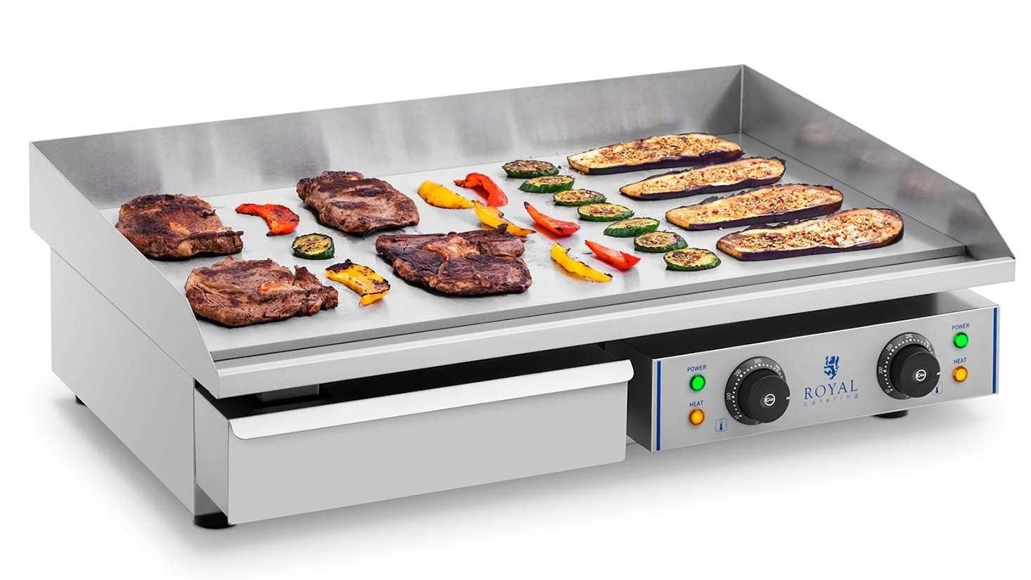 Tischgrill-Kaufberatung: Welcher Grill passt zu mir? Plancha: Die heiße Platte ist vielseitig einsetzbar.