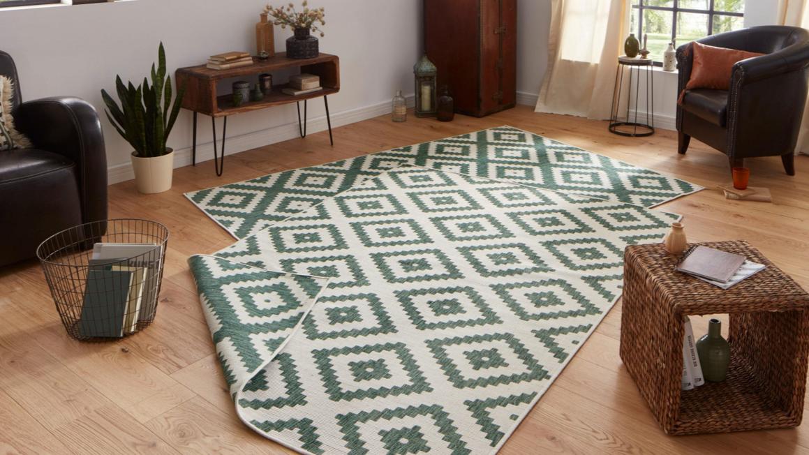 Für Garten und Wohnzimmer: Diese Möbel sind Alleskönner Outdoor-Teppich von bougari