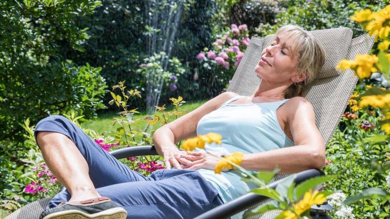 Gartengestaltung: 4 Tools, die jeder Hobby-Gärtner braucht Entspannung im Garten.