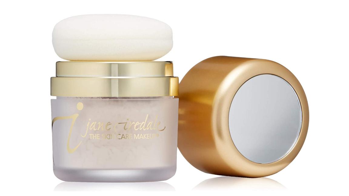 Sonnenschutz: 4 Punkte, die an heißen Frühlingstagen wichtig sind Puder mit Sonnenschutz von Jane Iredale.