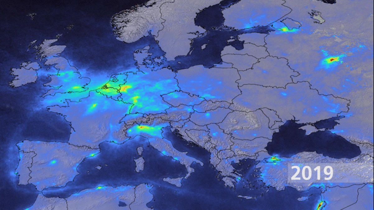 Corona und Klima: So wirkt sich die Corona-Krise auf unsere Umwelt aus Die Aufnahme des europäischen Satelliten Sentinel-5P zeigt im Vergleich zum letzten Jahr global einen starken Rückgang von Stickstoffdioxid (NO2).