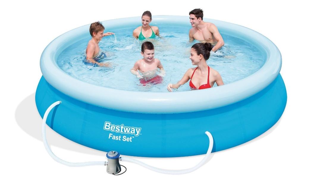 Pfingsten im Garten: So wird der Kurzurlaub zu Hause ein Fest! Aufstellpool von Bestway