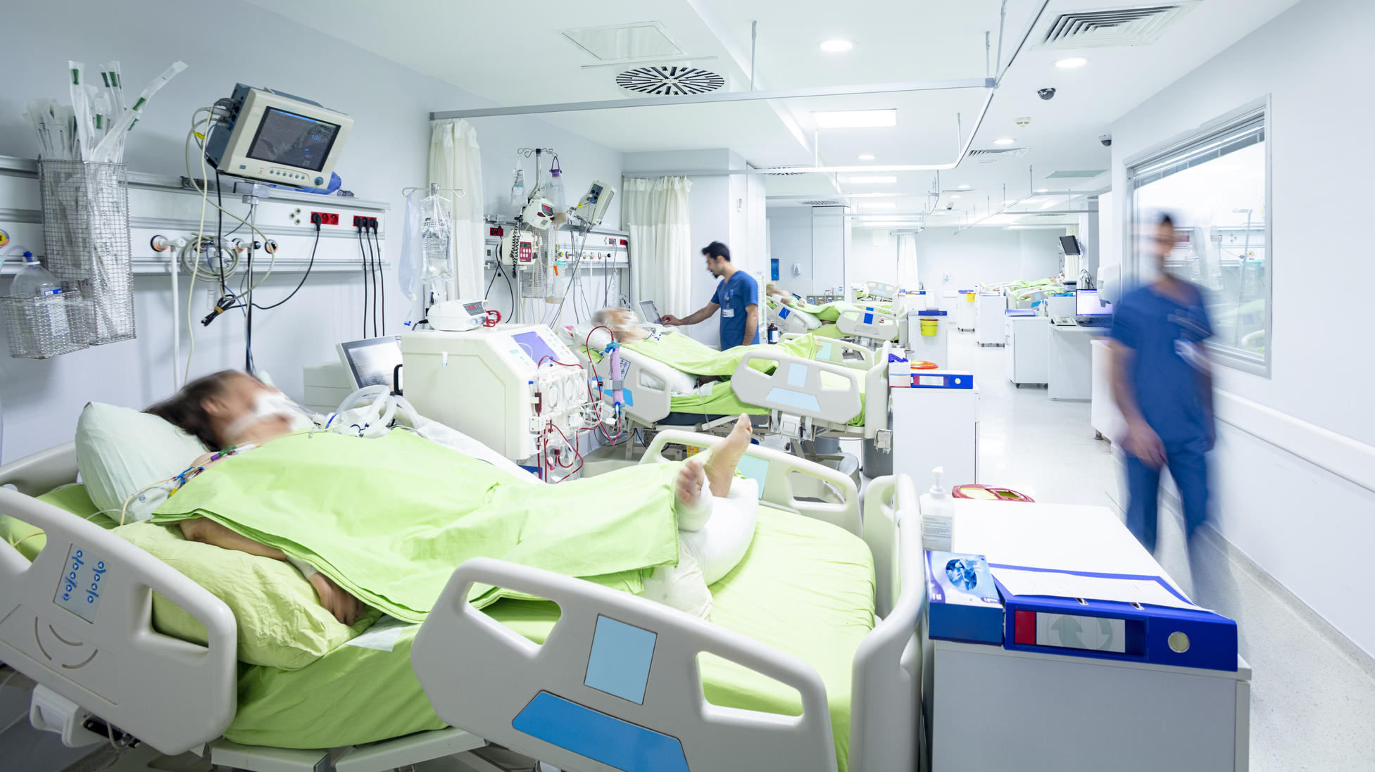 Immunthrombose: Ist DAS der Grund, warum Menschen an Covid-19 sterben? Covid-19-Patienten auf der Intensivstation