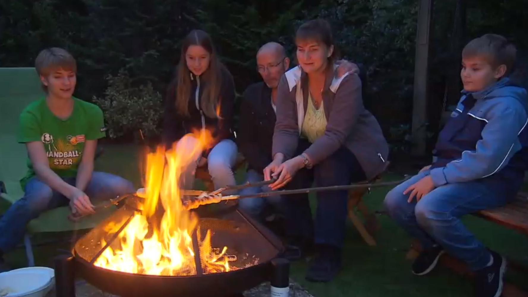 Test: Was taugen Feuerschalen vom Discounter? Feuerschalen- ein Spaß für die ganze Familie