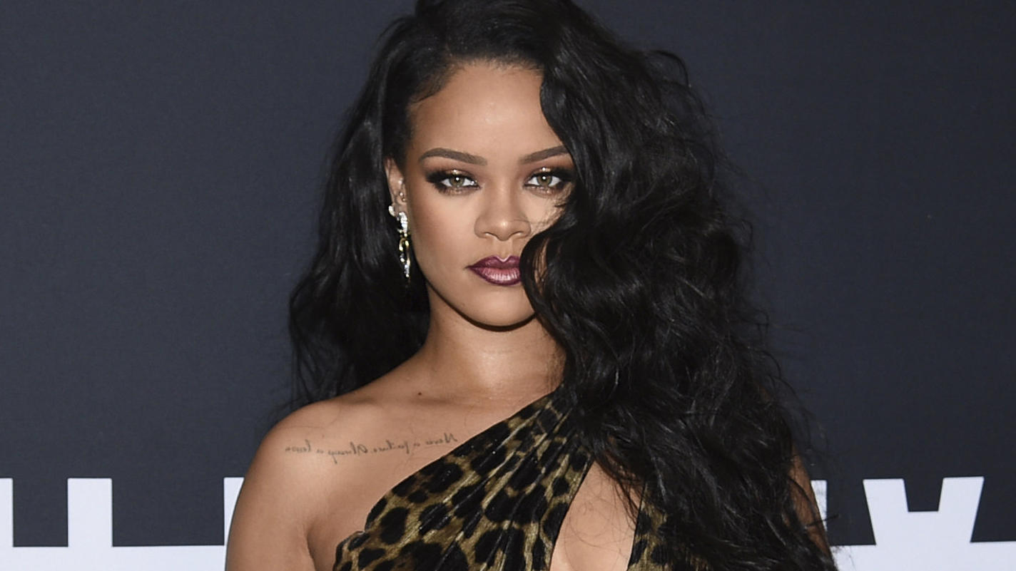 Nach Gigis Wodka-Pasta: Rihannas legendäres Mac-and-Cheese-Rezept FILE - Singer and fashion designer Rihanna attends the