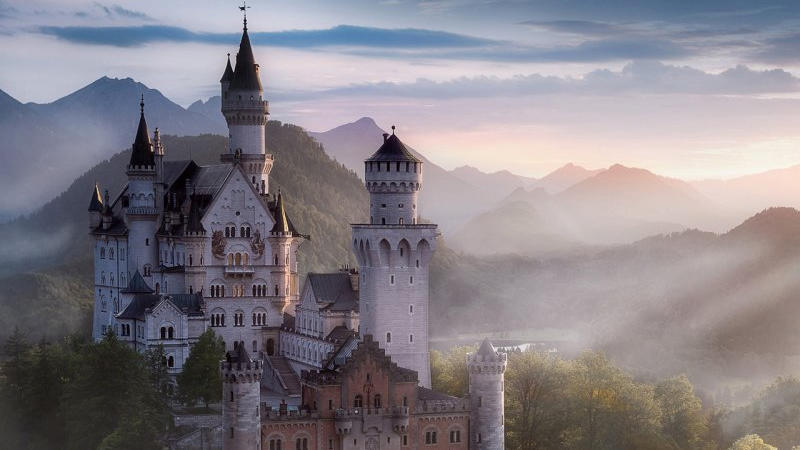Urlaub mit Kindern: Ferien in Deutschland mit der Familie – aber wie? Schloss Neuschwanstein