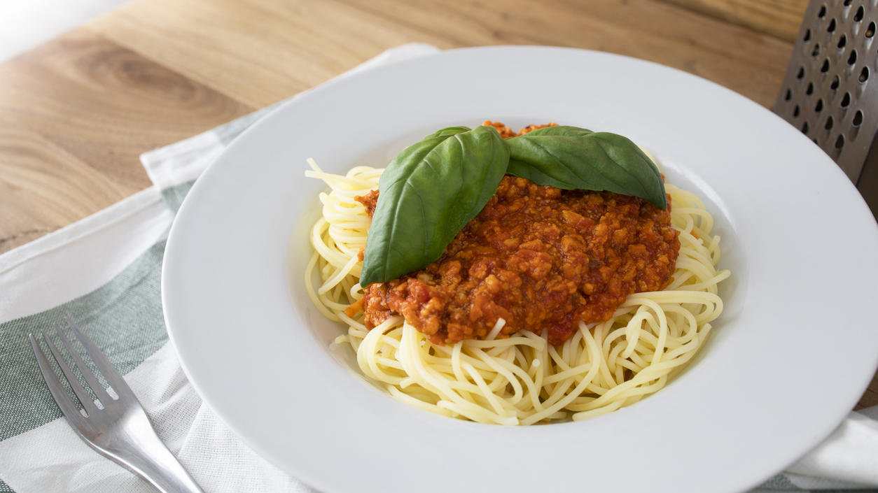 Mineralöl in Veggie-Hack: Nur 4 von 20 Produkten „gut“ Vegane Spaghetti Bolognese