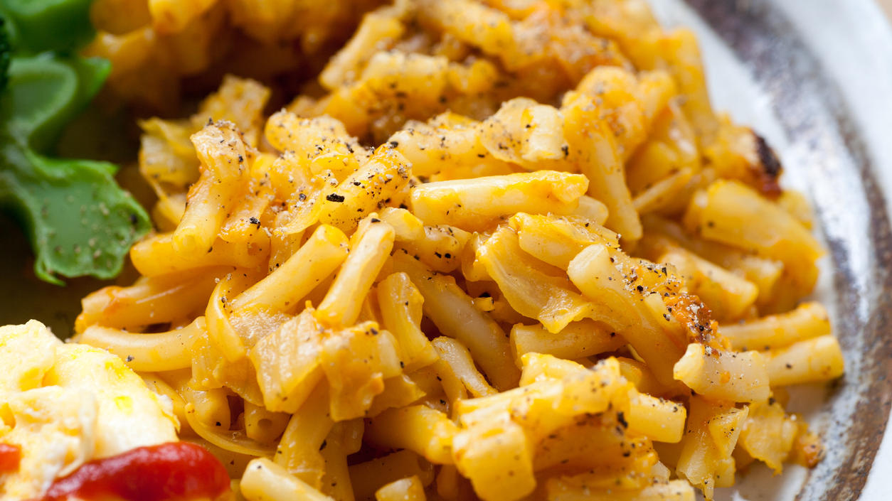 Nach Gigis Wodka-Pasta: Rihannas legendäres Mac-and-Cheese-Rezept Mac'n'Cheese