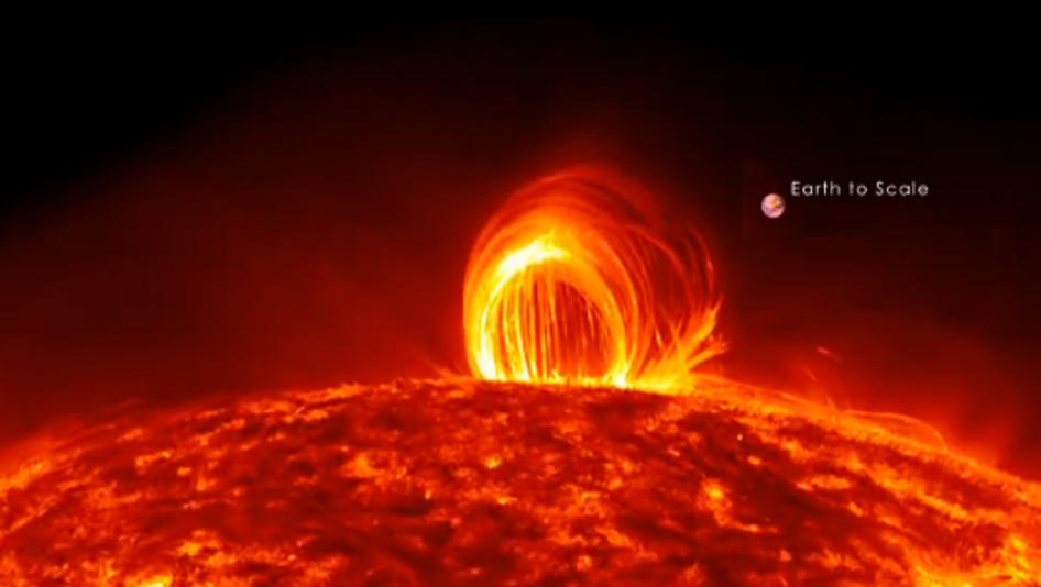 Weltraumwetter mit Regen auf der Sonne - ein ungewöhnlicher Anblick Die Sonne ist gigantisch groß im Vergleich zur Erde.