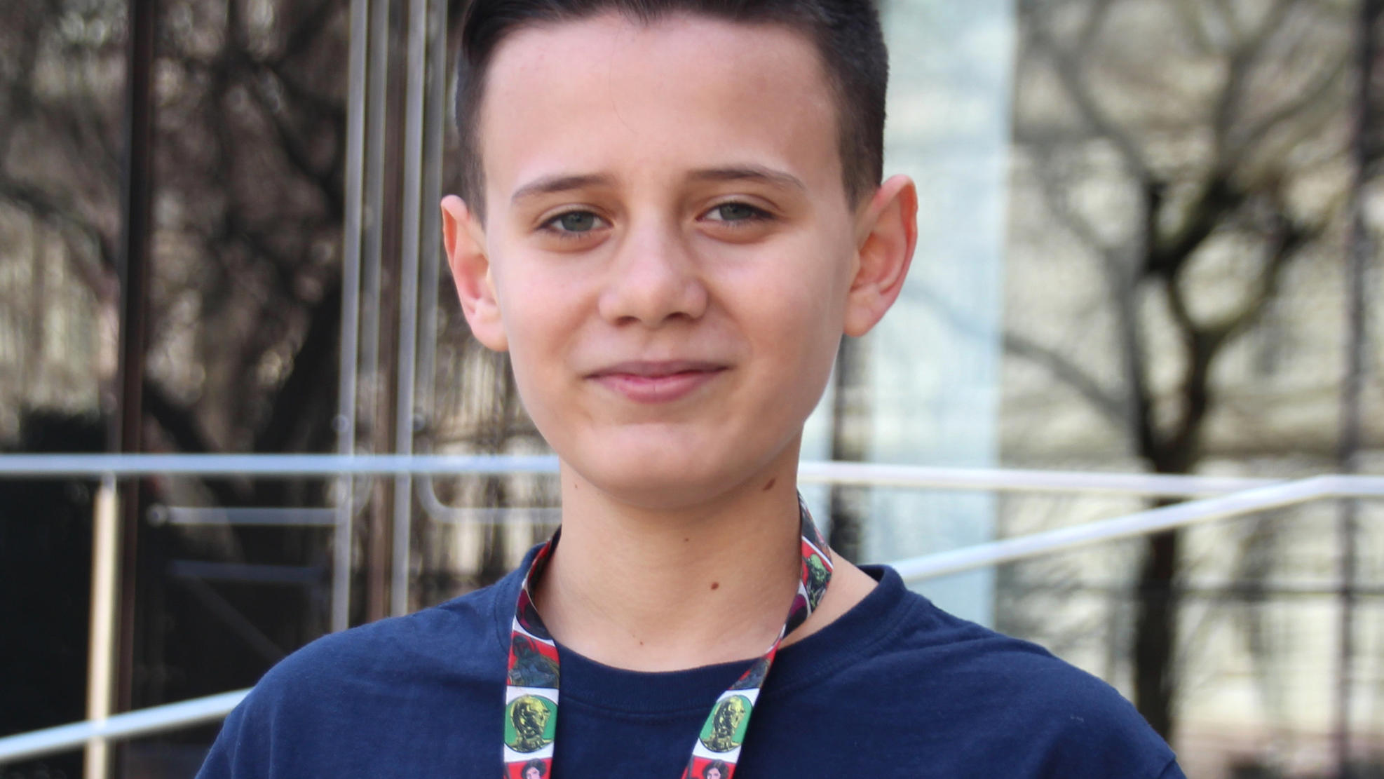 Mit nur 13 Jahren: Deutsches Wunderkind studiert an renommierter New Yorker Uni 23.03.2021, USA, New York: Stolz zeigt Shahab Gharib seinen Studentenausweis. Der 13-Jährige, der im baden-württembergischen Bruchsal geboren ist und mit seinen Eltern als Kleinkind nach Florida umzog, studiert seit diesem Frühjahr an der renommierte