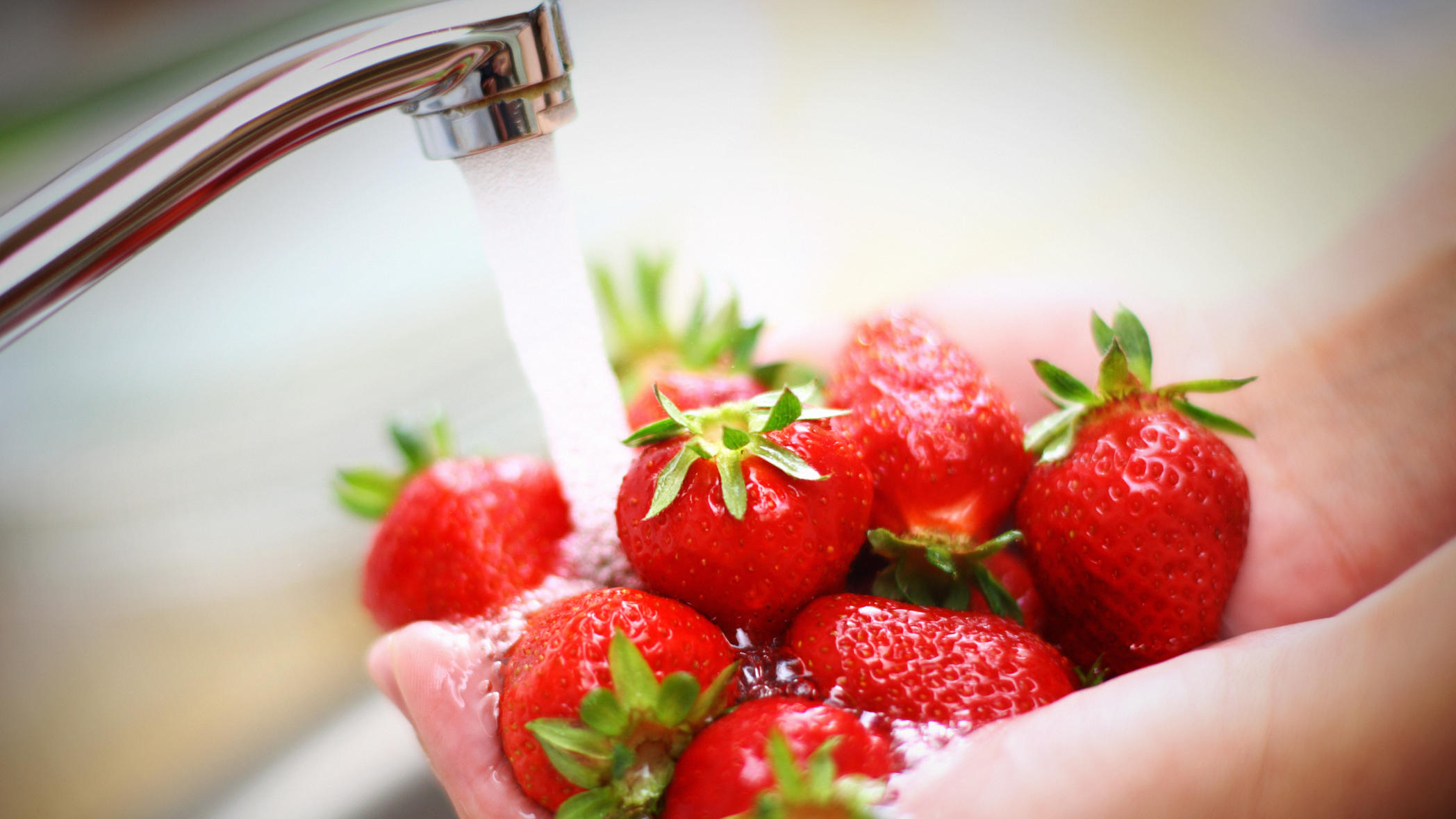 Erdbeeren: Diese 3 Fehler verderben den Geschmack So verderben Sie den Geschmack der roten Früchtchen