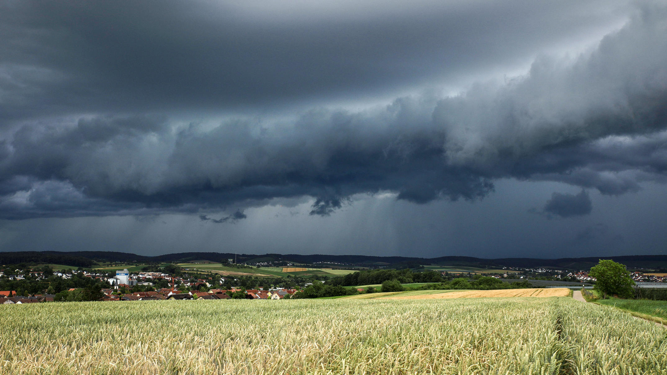 Wetter und Wetterthemen am 27 06 2024 Unwetter mit Starkregen über