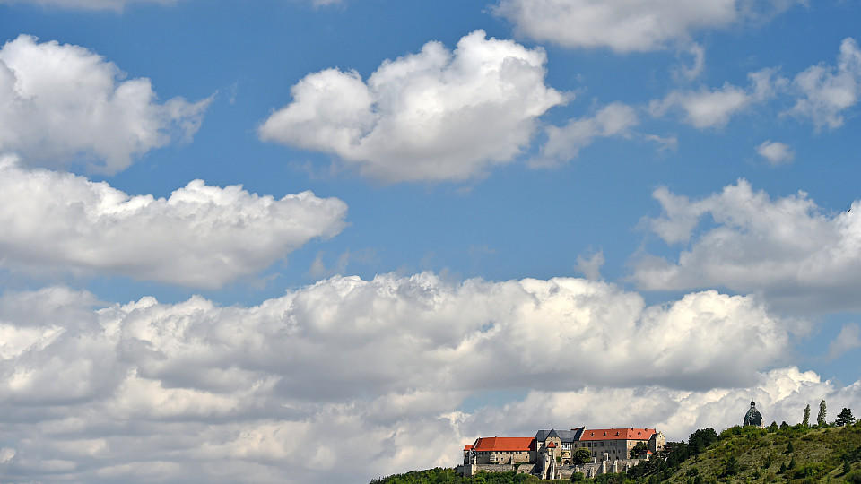 Wetterlexikon: Wolkenfamilie Was ist eine Wolkenfamilie?
