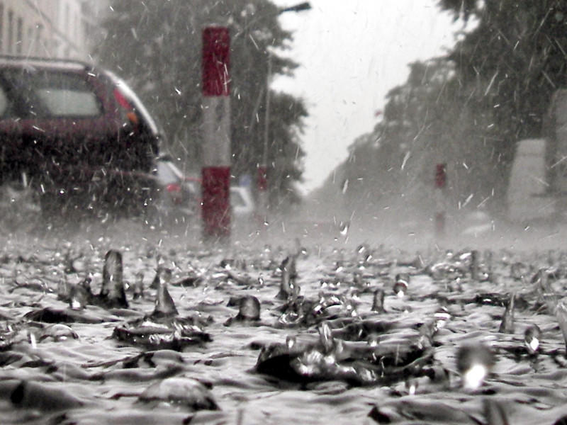 Regen aus der Aschewolke Regen aus der Aschewolke