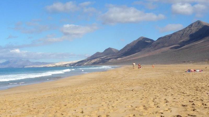 Hitzerekord auf den Kanaren: 38,6 Grad in Puerto del Rosario 38,6 Grad sind Oktober-Rekord für Fuerteventura.