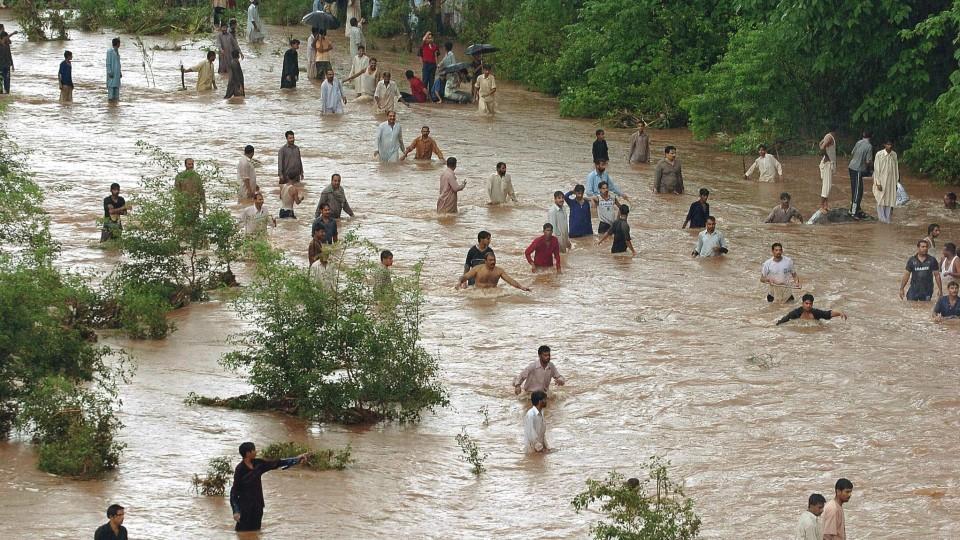 Weltwetter: Unwetter bedrohen neben Europa auch Indien und China Monsun in Indien
