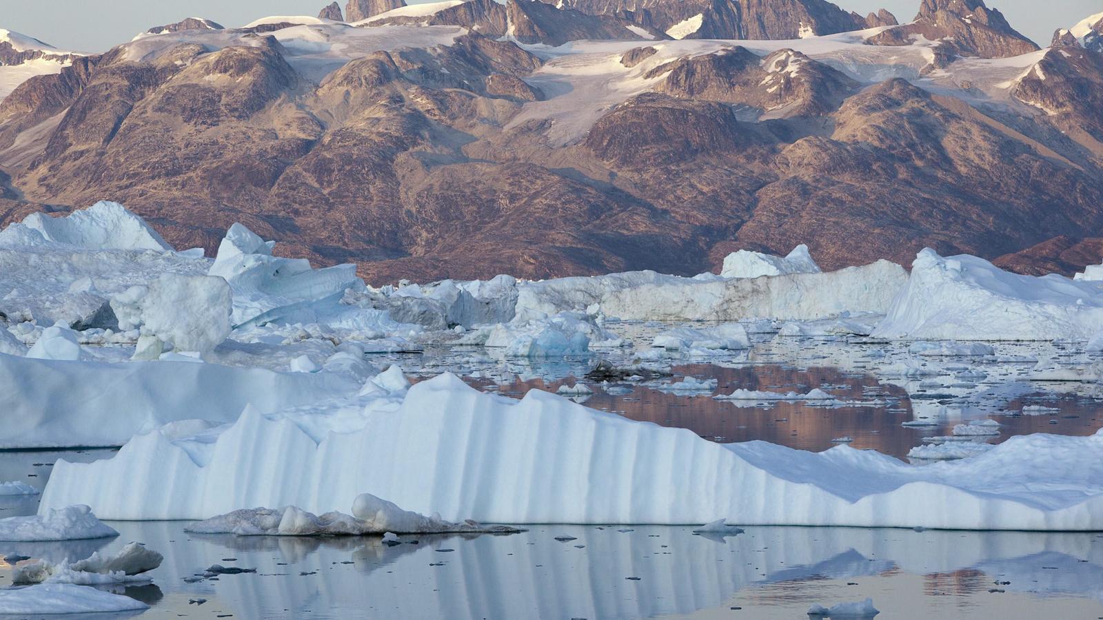 Grönland: Hier hat es zuvor noch nie geregnet Grönland zu warm für Schnee? Zum ersten Mal hat es dort auf 3200 Meter Höhen geregnet.