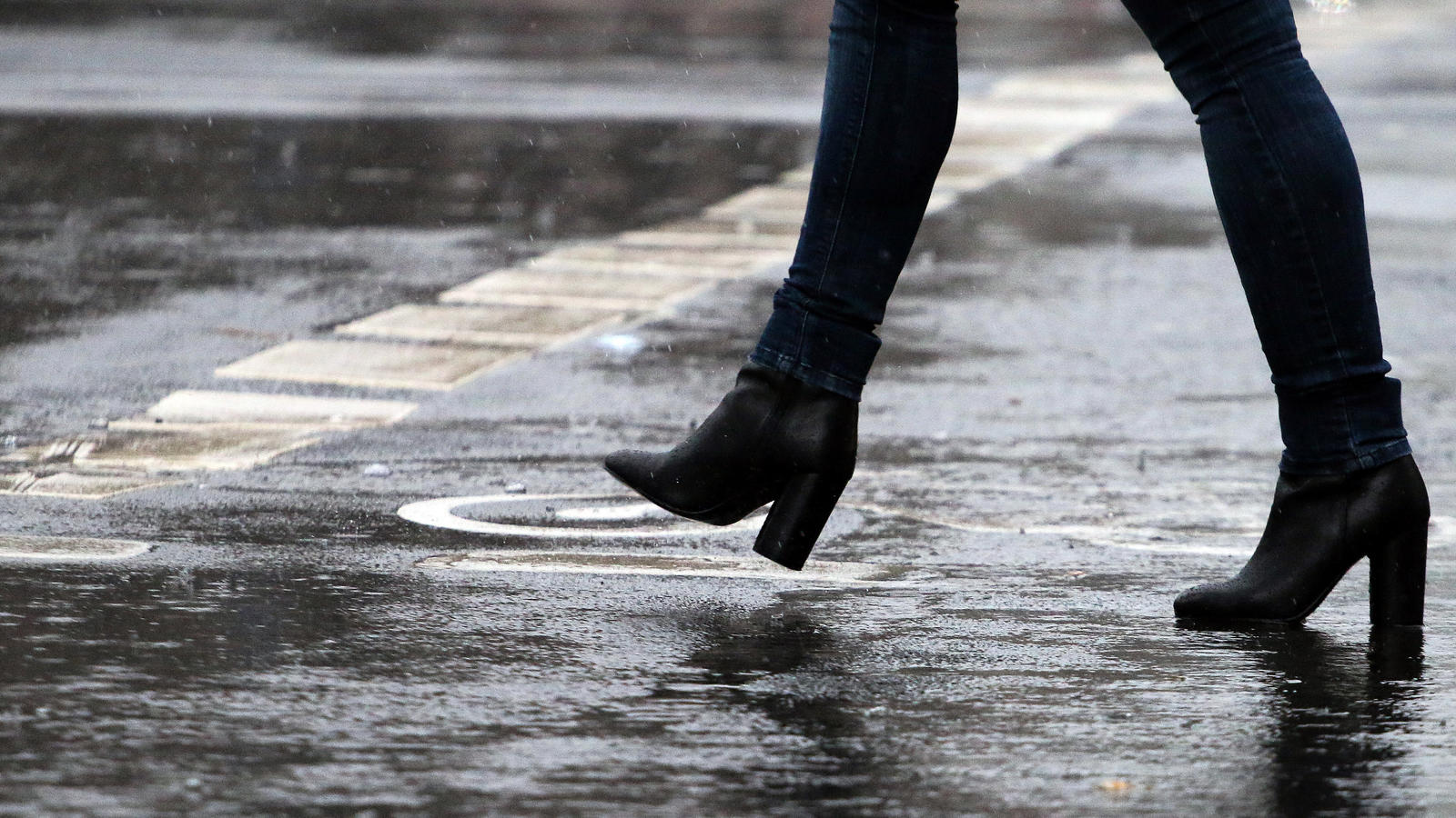 Endlich Regen! Aber reicht er, um eine Dürre zu verhindern? Endlich Regen! Gegen Dürre und Waldbrandgefahr