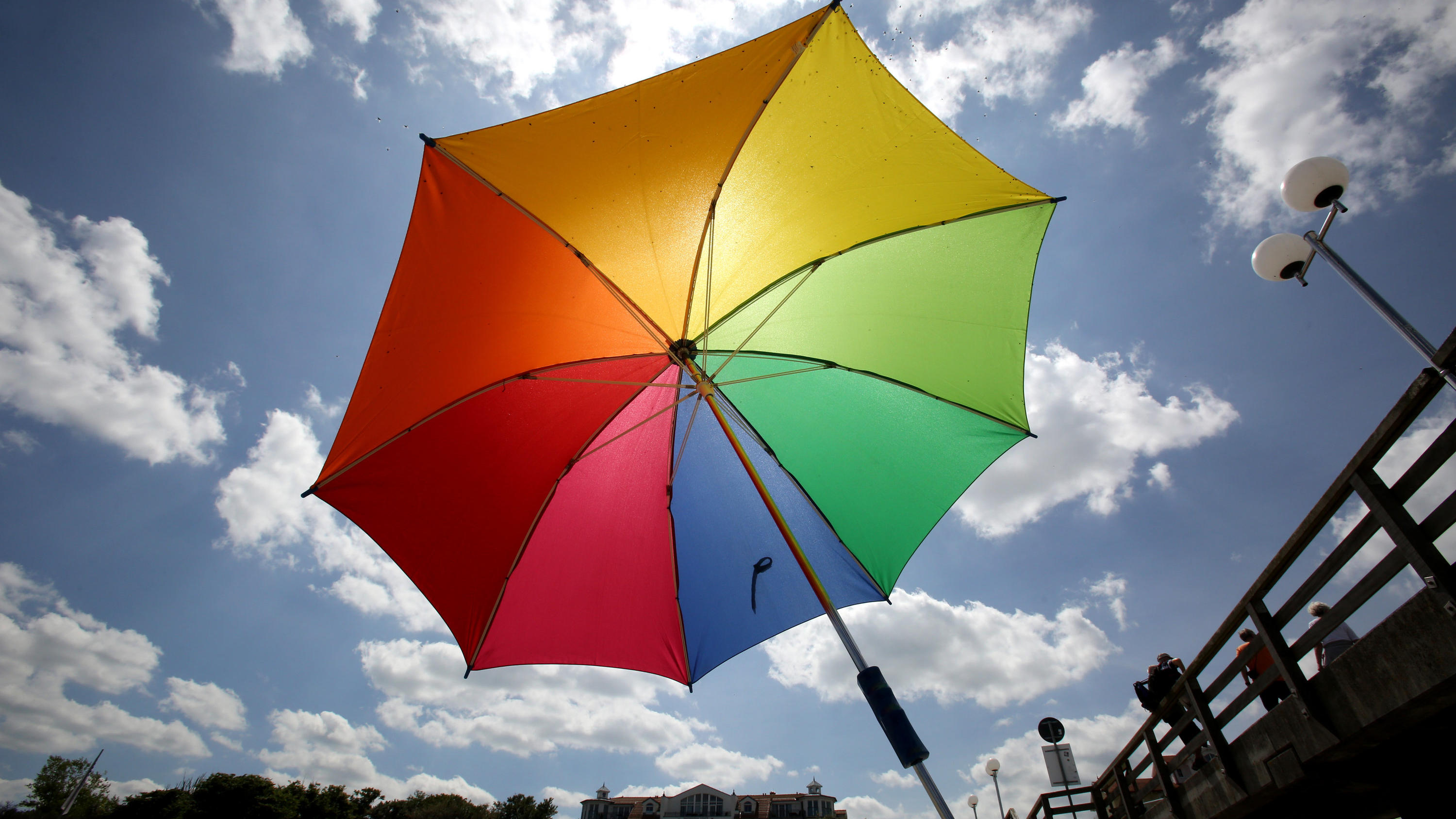 Das Wetter gibt Vollgas und erreicht am Muttertag Sommerniveau Am Wochenende locken Temperaturen von knapp 30 Grad.