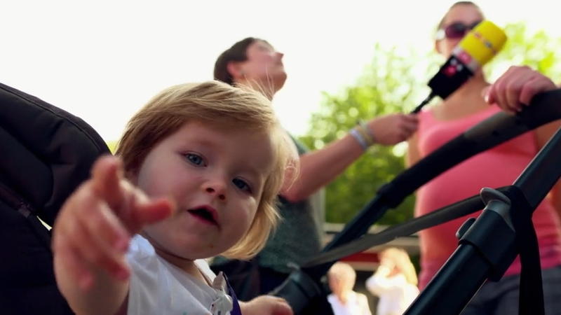 Achtung, es droht ein Hitzeschlag So schützen Sie Ihr Kind vor der Hitze im Kinderwagen