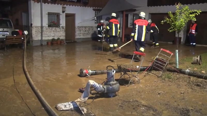 Gewaltige Unwetter über Oberfranken Katastrophal: Arzberg in Bayern unter Wasser