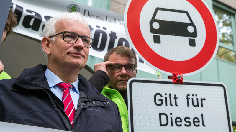 Einige Straßen darf man bald nur mit dem Benziner befahren Berlin muss Diesel-Fahrverbote einführen