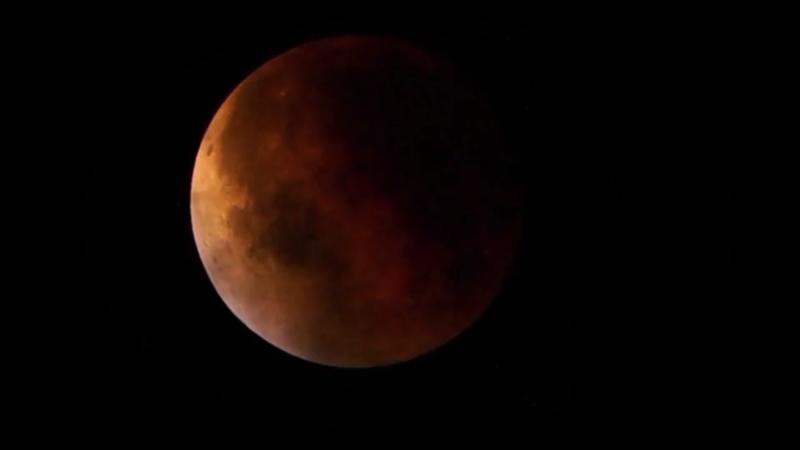 Gruselig roter Mond So entsteht ein Blutmond