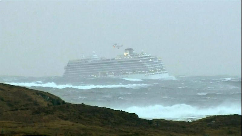 Dramatische Szenen an Bord Die 'Viking Sky' ist in Seenot geraten