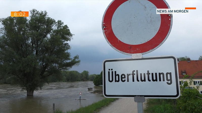 Hochwasser im Süden Donaupegel kurz vor Meldestufe 4