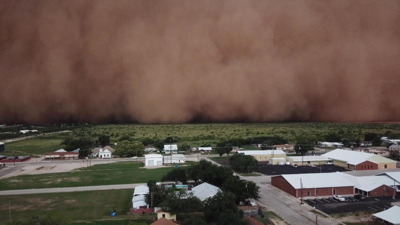 Gigantische Staubwolke in Texas Drohne filmt riesigen Sandsturm